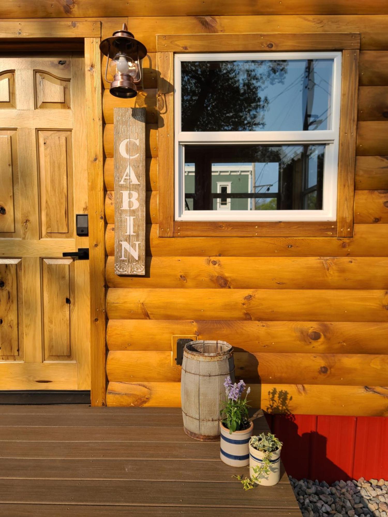 Tiny Digs Lakeshore - Tiny House Lodging مسكيغون المظهر الخارجي الصورة